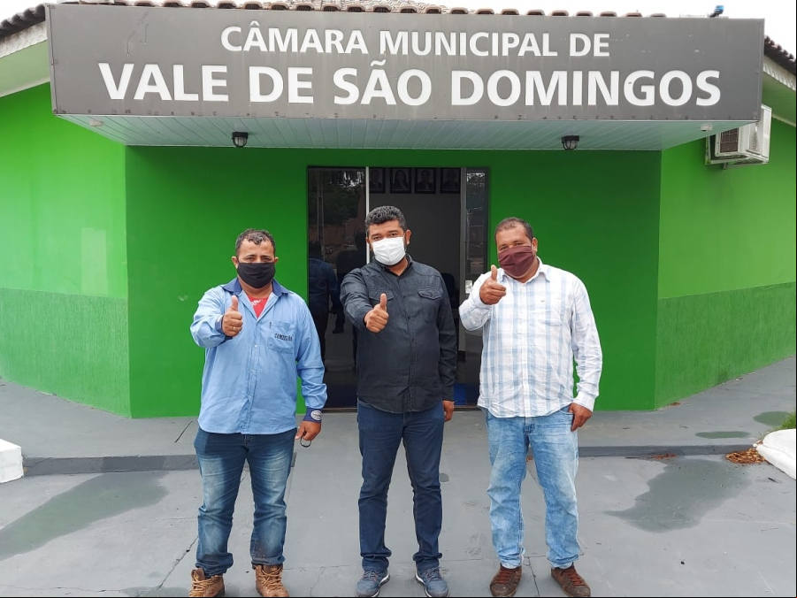 Edcley Coelho visita Câmara de Vale de São Domingos